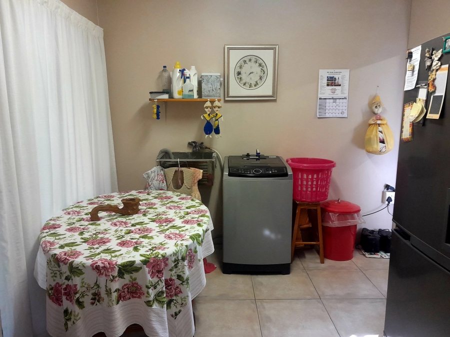 3 Bedroom Property for Sale in Albertinia Western Cape